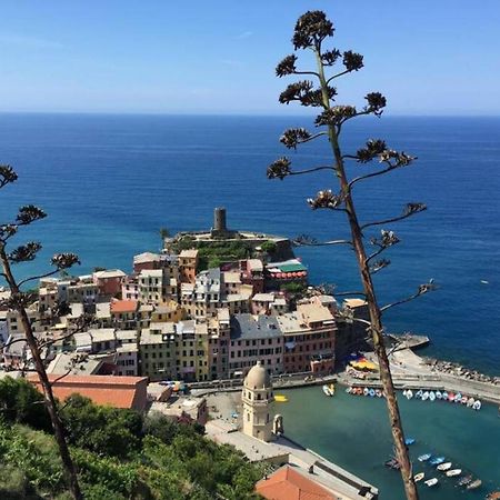 Il Ciasso Romantic Seafront Escape فيرناتْسا المظهر الخارجي الصورة