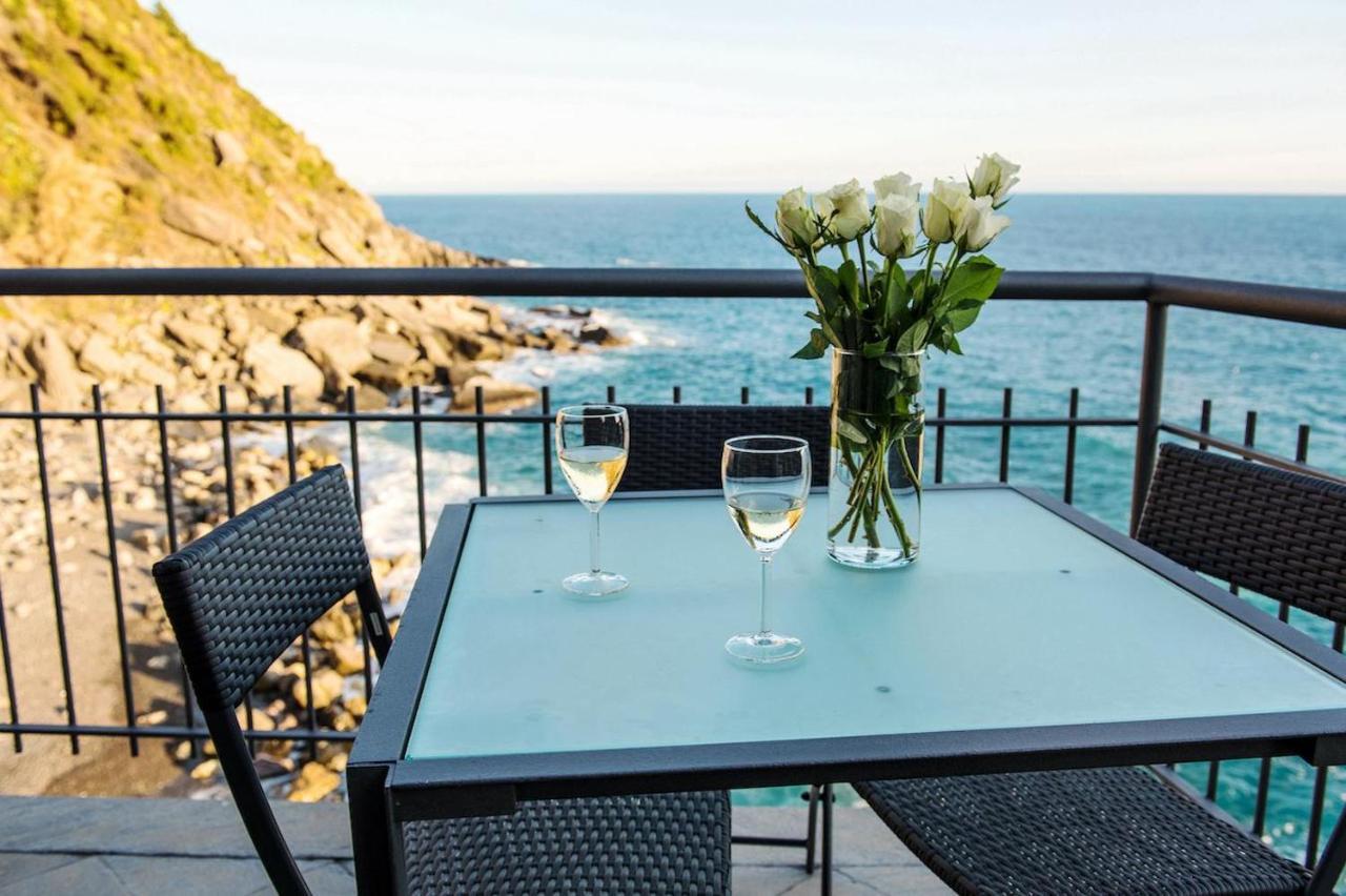 Il Ciasso Romantic Seafront Escape فيرناتْسا المظهر الخارجي الصورة
